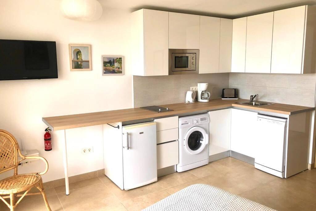 Modern & Spacious Studio Isla, Puerto Del Carmen تياس المظهر الخارجي الصورة