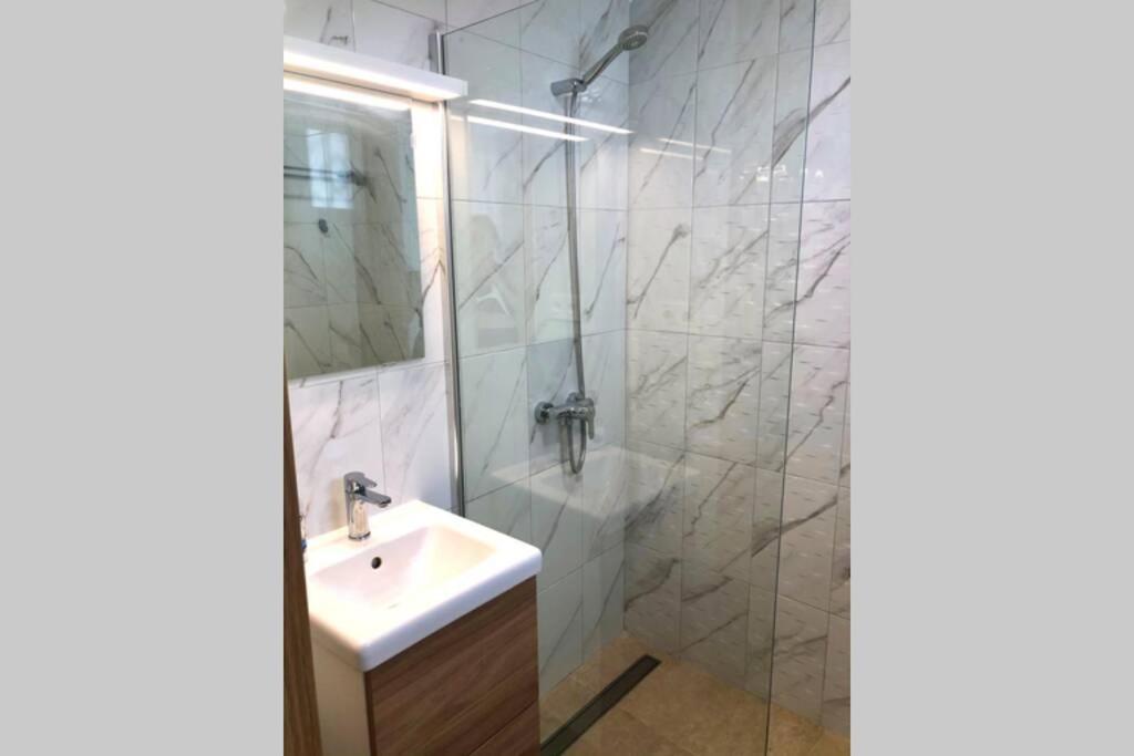 Modern & Spacious Studio Isla, Puerto Del Carmen تياس المظهر الخارجي الصورة