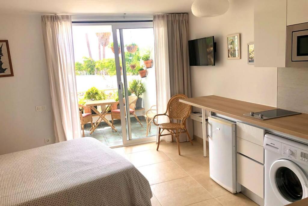 Modern & Spacious Studio Isla, Puerto Del Carmen تياس المظهر الخارجي الصورة